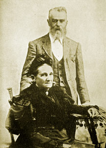 Mary Lucille Burrows and her husband JT Reilly